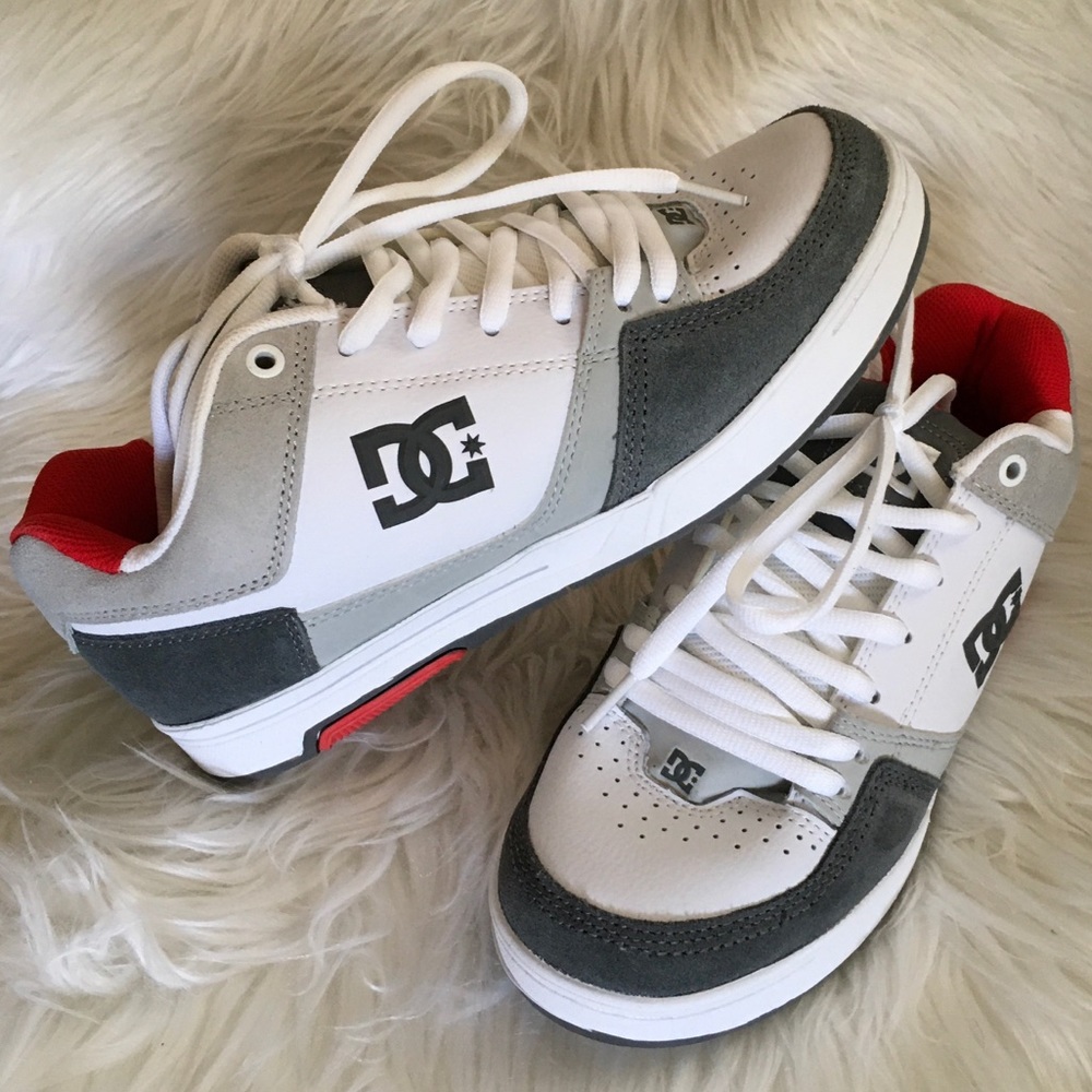 NEW IN BOX DC red white shoe sneaker grey gray